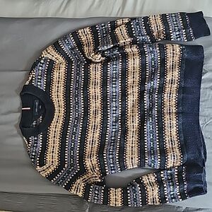 Tommy sweater